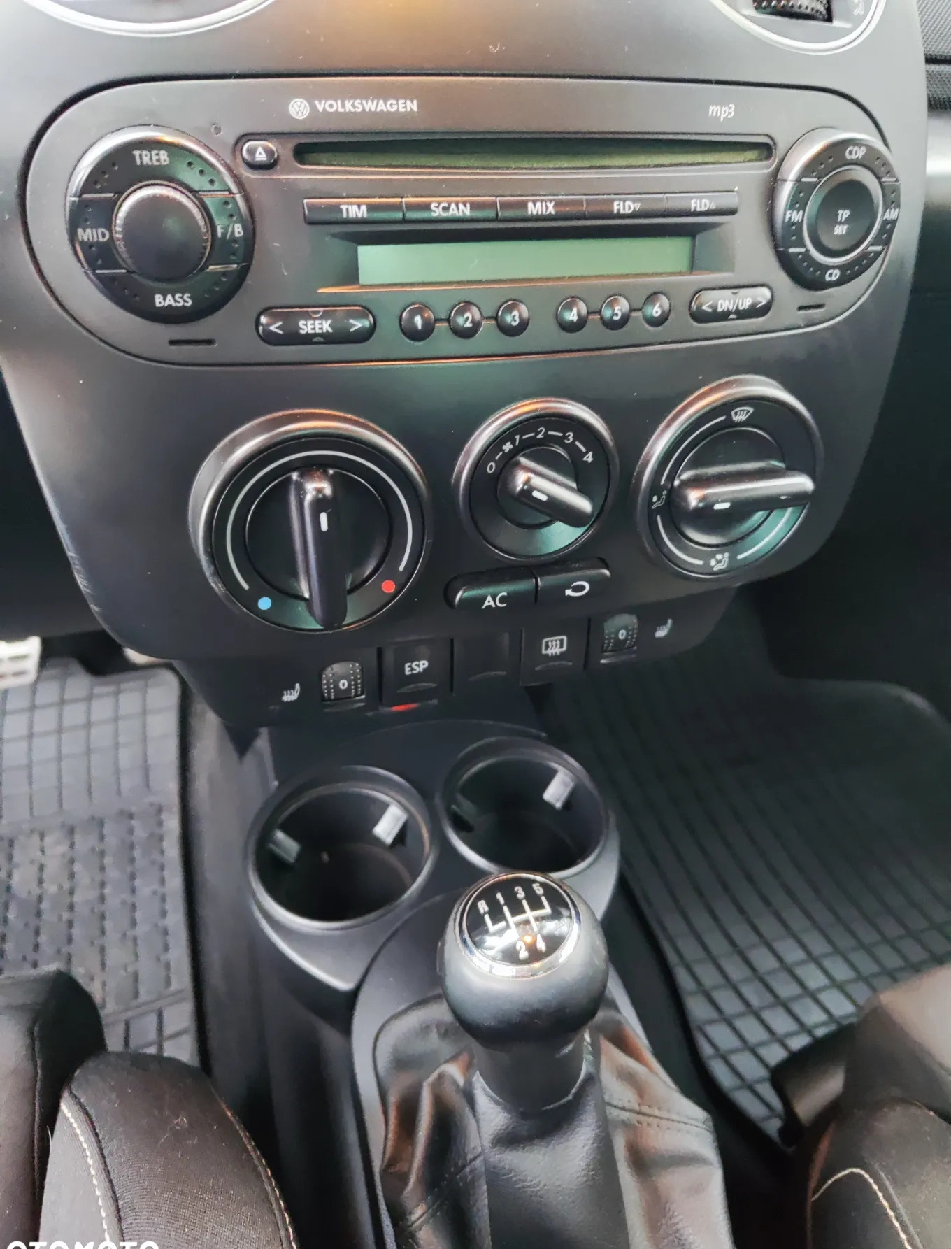Volkswagen New Beetle cena 15900 przebieg: 253200, rok produkcji 2010 z Głogów małe 79